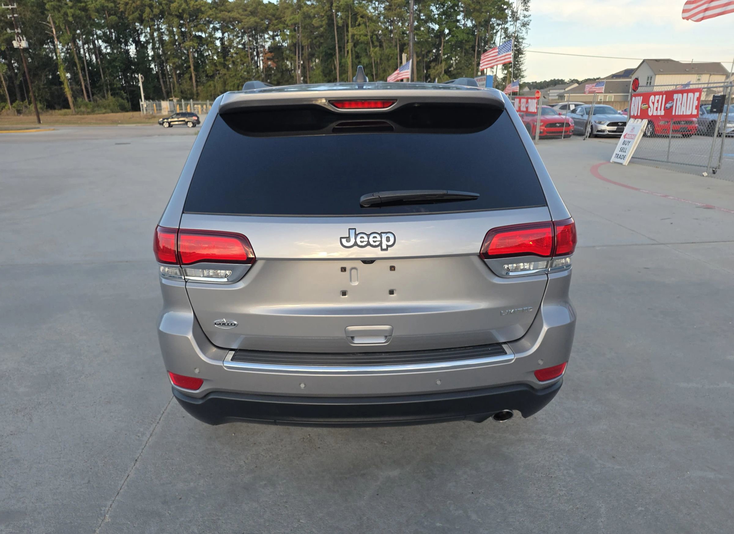 Used 2020 Jeep Grand Cherokee Limited image 14