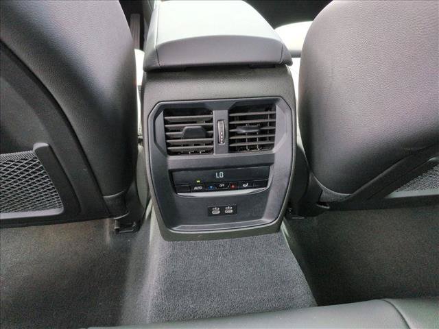 Used 2023 BMW 330i Sedan w/ Driving Assistance Package RWD image 18