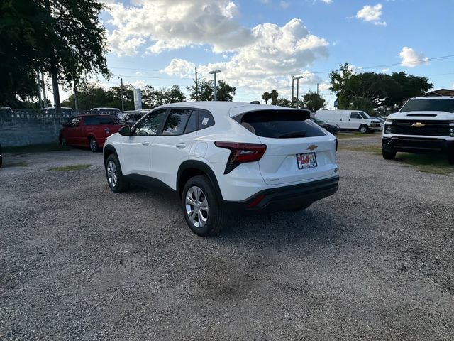 New 2026 Chevrolet Trax LS w/ Driver Confidence Package FWD image 8