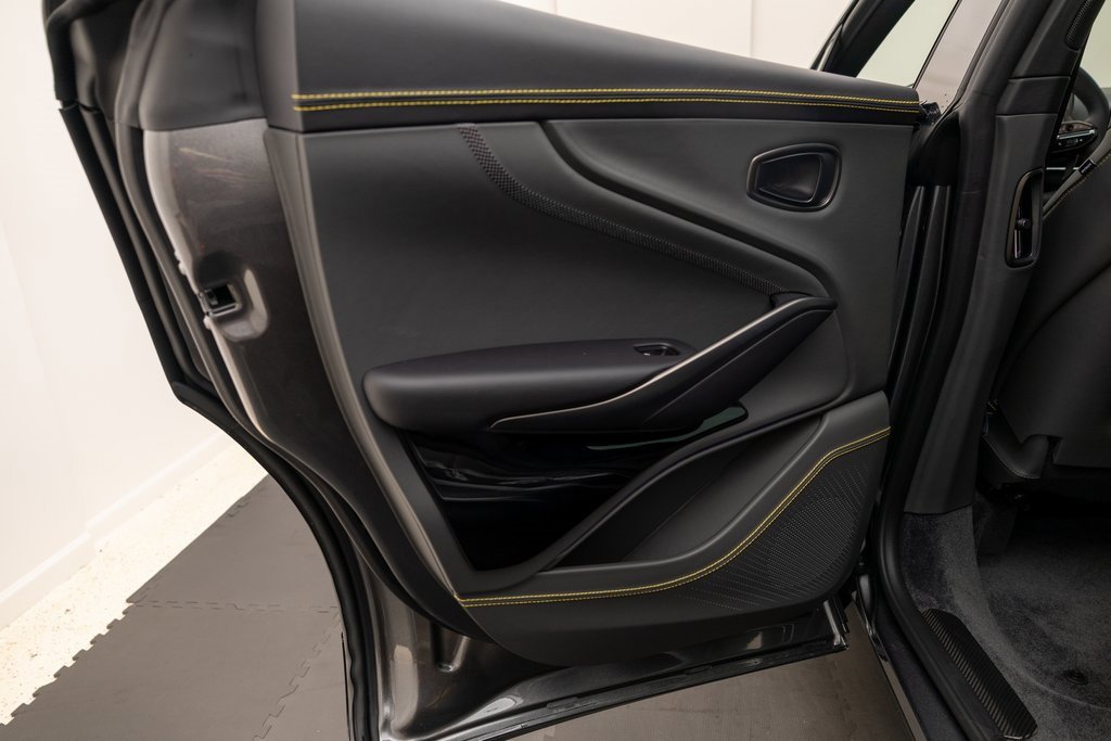 New 2025 Aston Martin DBX 707 image 21