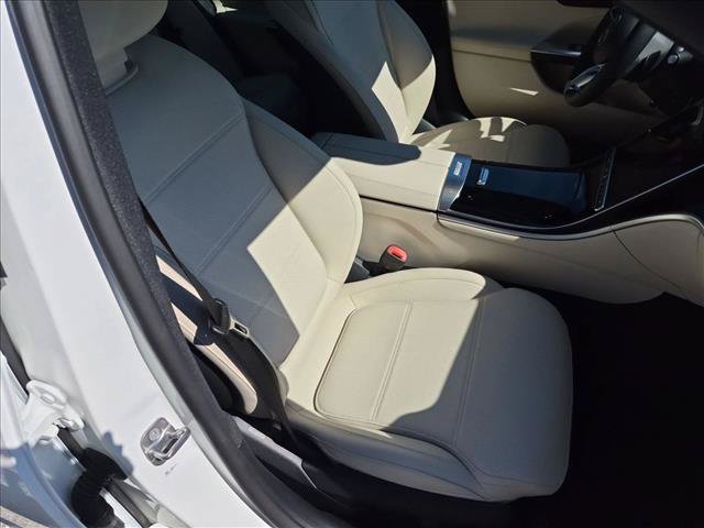 Certified 2026 Mercedes-Benz C 300 Sedan image 21