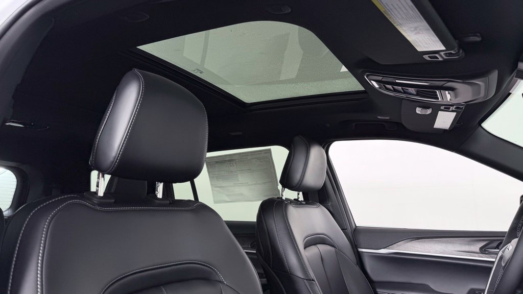 New 2027 Jeep Grand Cherokee L Limited AWD/4WD image 34