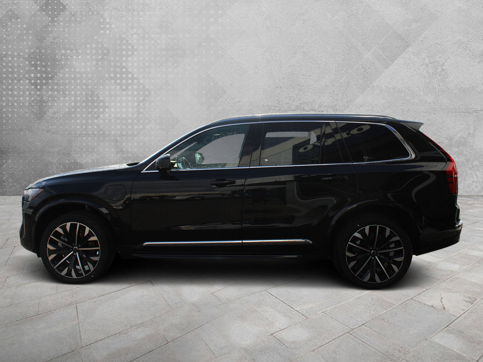 New 2026 Volvo XC90 T8 Plus w/ Protection Package Premier AWD/4WD image 4