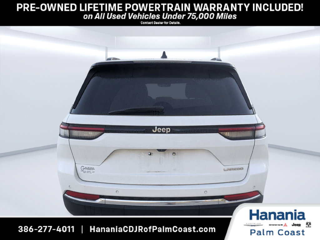Used 2023 Jeep Grand Cherokee Laredo RWD image 4