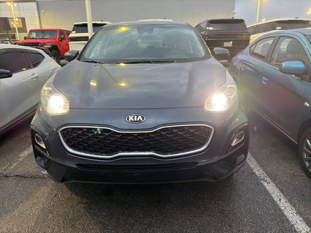 Used 2022 Kia Sportage LX image 2