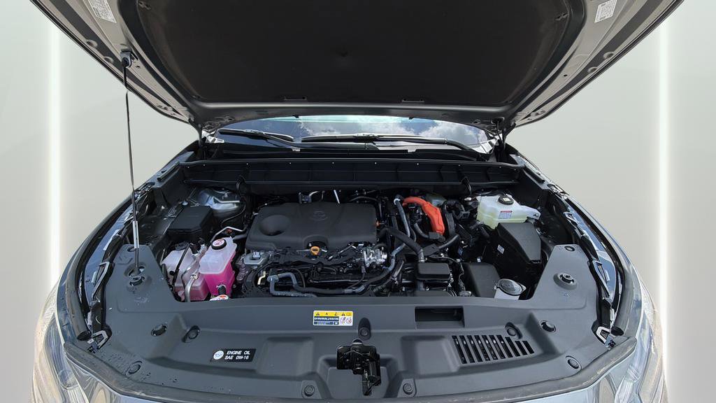 Used 2026 Toyota Highlander Platinum image 27