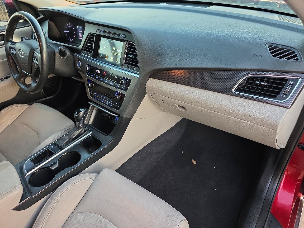 Used 2016 Hyundai Sonata Sport w/ Option Group 02 FWD image 20