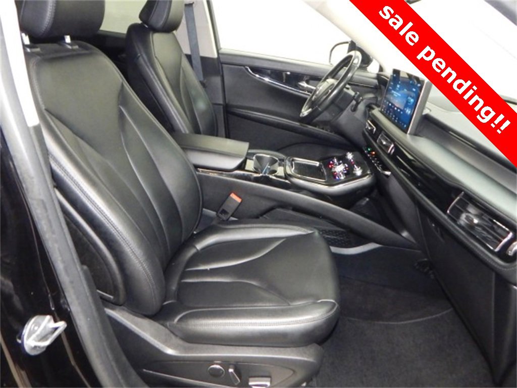 Used 2023 Lincoln Nautilus AWD w/ Premium Package image 19