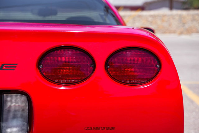 Used 1999 Chevrolet Corvette Coupe w/ Memory Pkg RWD image 80