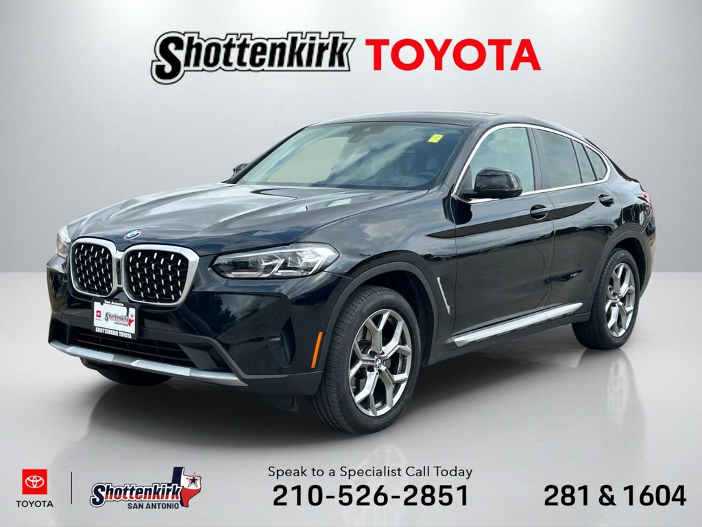 Used 2025 BMW X4 xDrive30i image 1