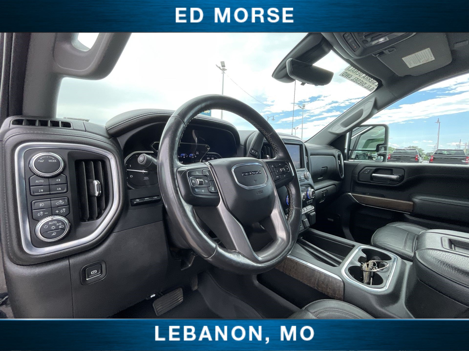 Certified 2022 GMC Sierra 2500 Denali w/ Technology Package AWD/4WD image 10
