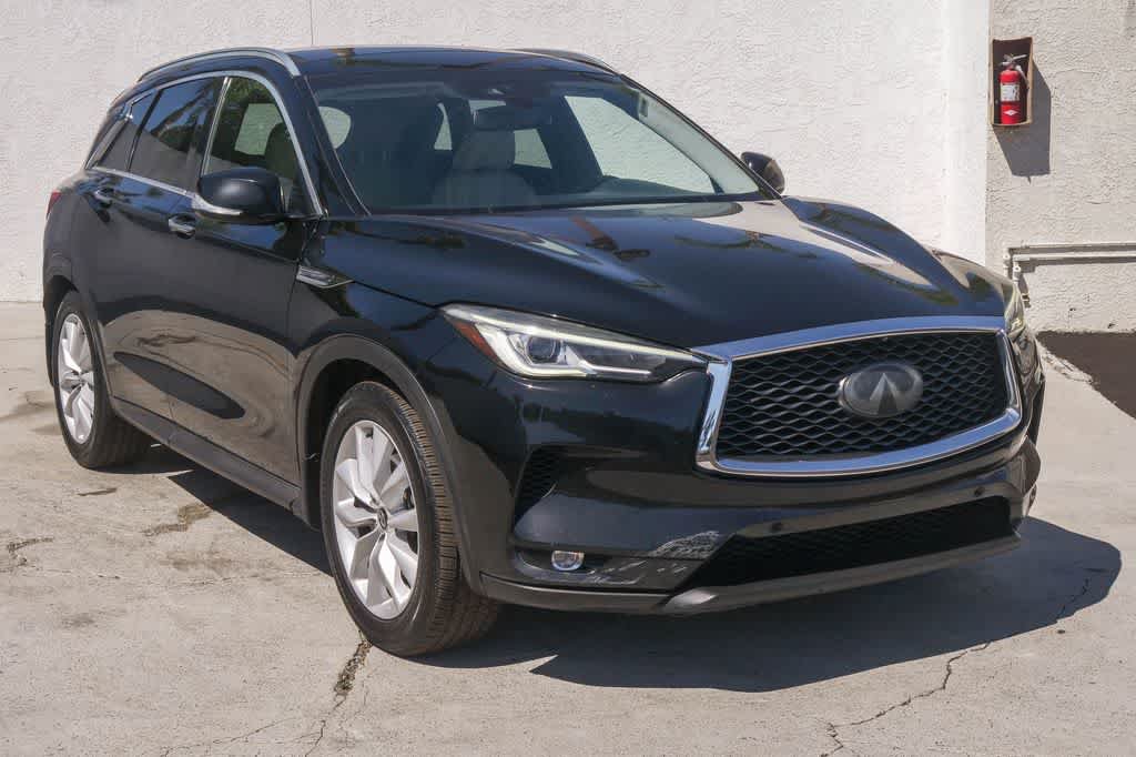 Used 2019 INFINITI QX50 Essential w/ Premium Audio Package FWD image 3