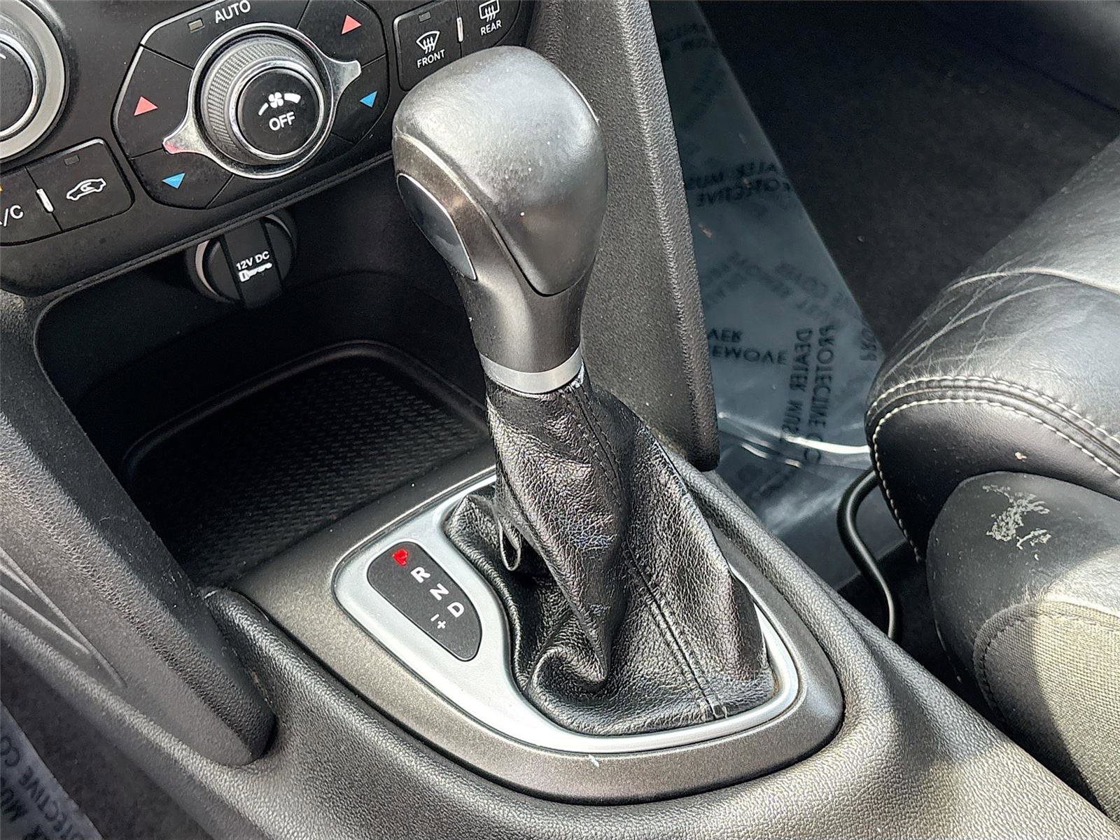 Used 2013 Dodge Dart Limited w/ Limited Special Edition Group FWD image 17
