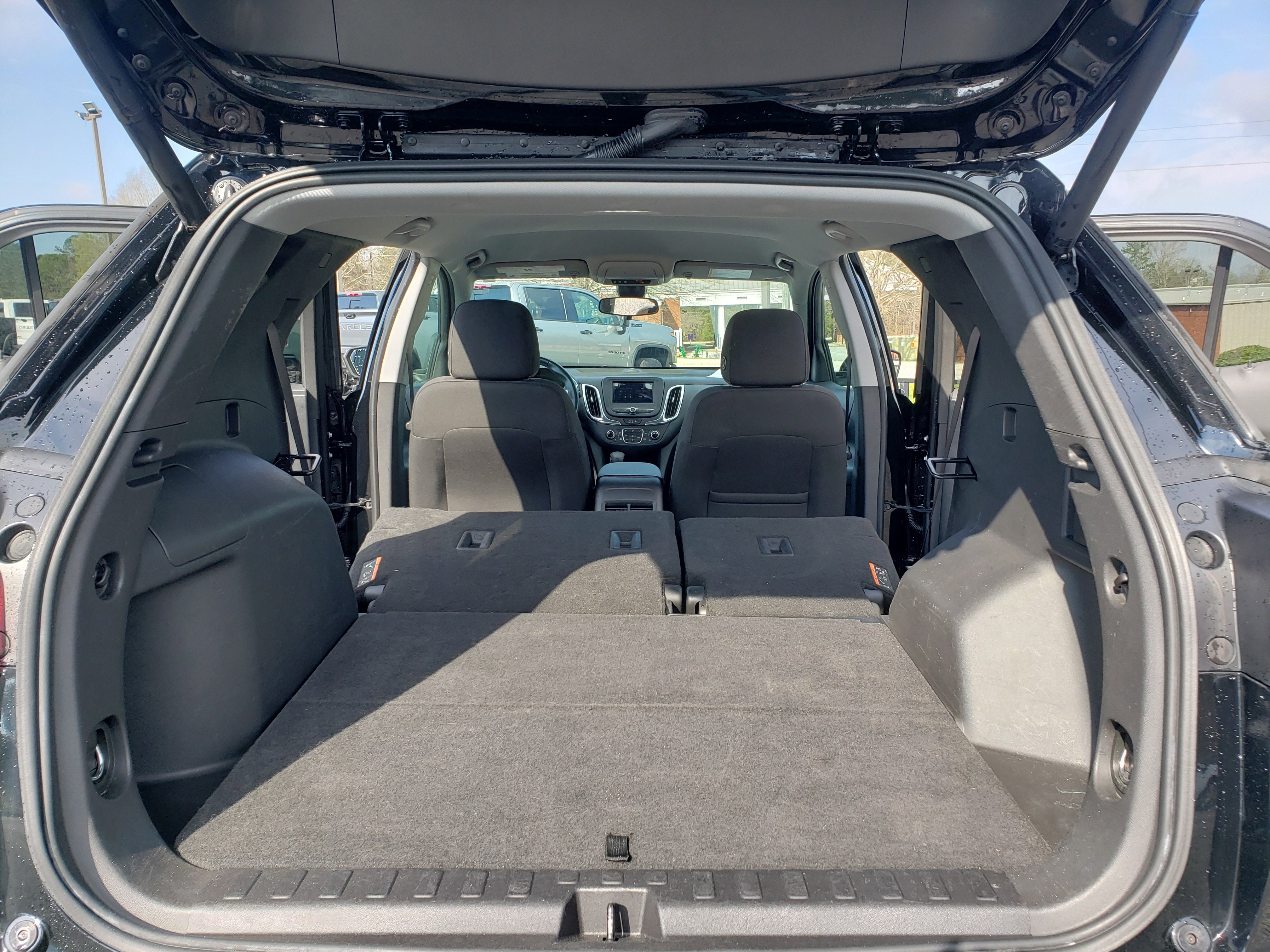 Used 2022 Chevrolet Equinox LT w/ Driver Convenience Package image 11