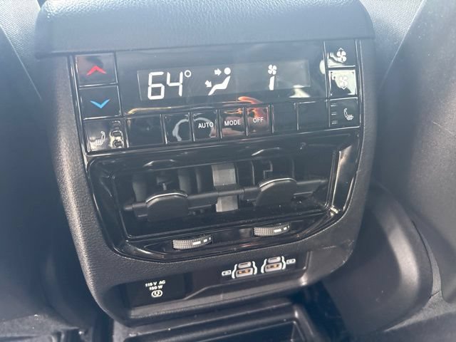 Used 2022 Jeep Grand Cherokee L Limited AWD/4WD image 32