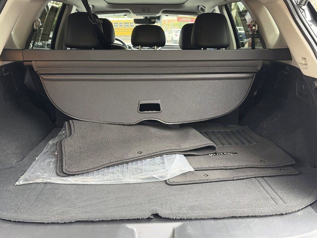 Certified 2024 Nissan Murano Platinum w/ Cargo Package image 13