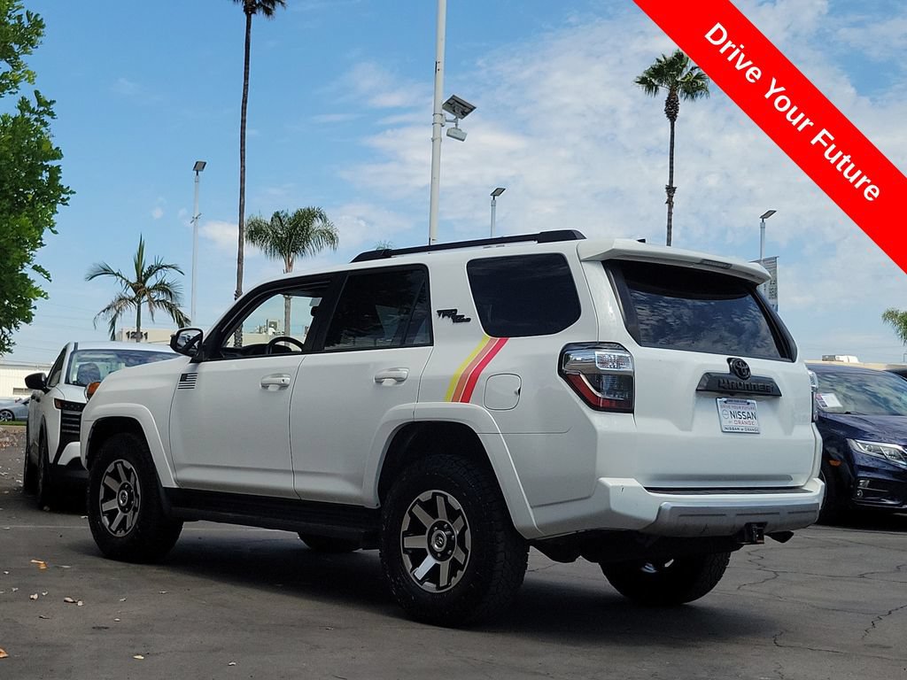 Used 2022 Toyota 4Runner TRD Off-Road AWD/4WD image 2