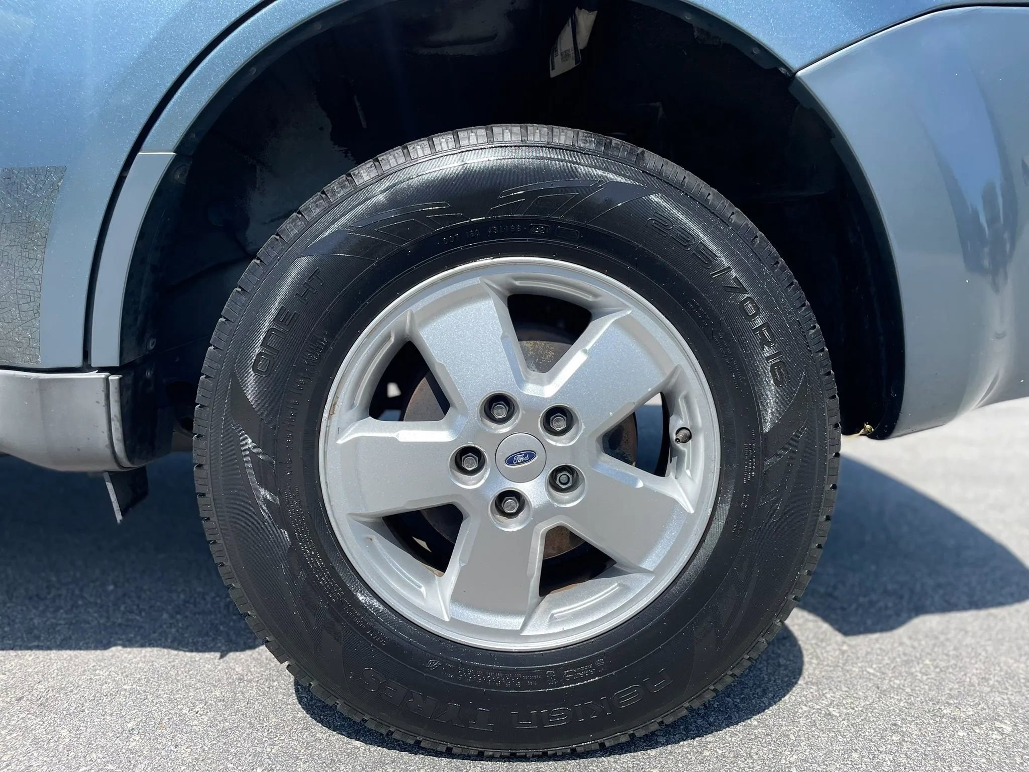 Used 2010 Ford Escape XLS FWD image 11