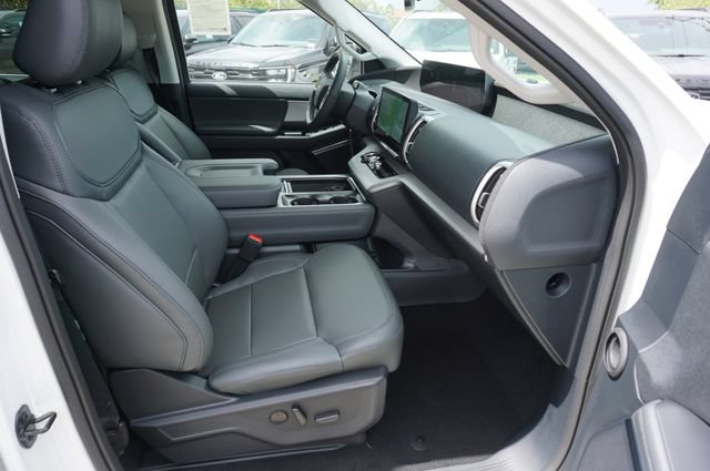 New 2027 Ford Expedition Active RWD image 3