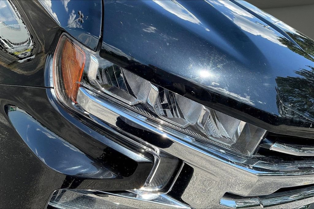 Used 2022 Chevrolet Silverado 1500 LTZ AWD/4WD image 35