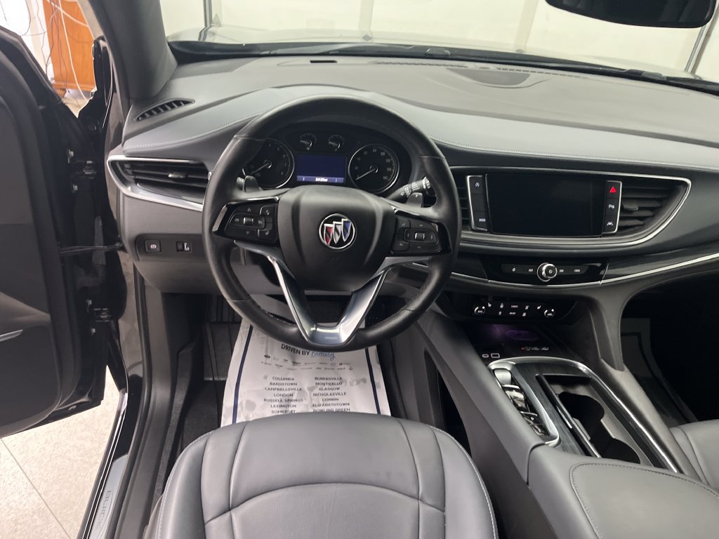 Used 2024 Buick Enclave Essence w/ Sport Touring Edition FWD image 15