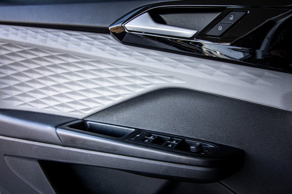 Certified 2023 Volkswagen Taos S w/ Driver Assistance Package image 23