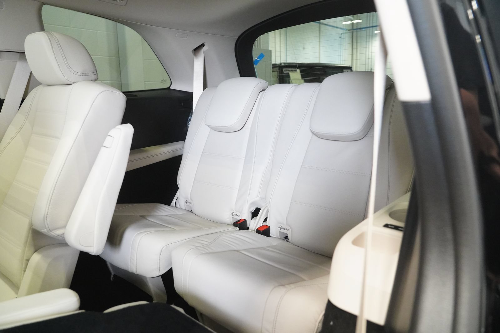 New 2026 Mercedes-Benz GLS 450 4MATIC image 17