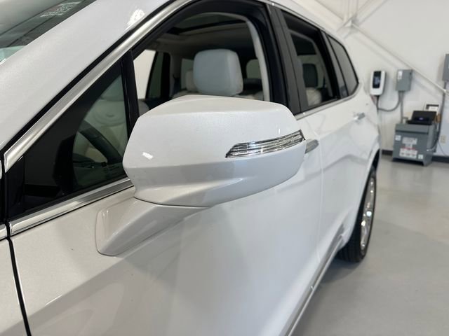Used 2024 Cadillac XT6 Premium Luxury AWD/4WD image 8