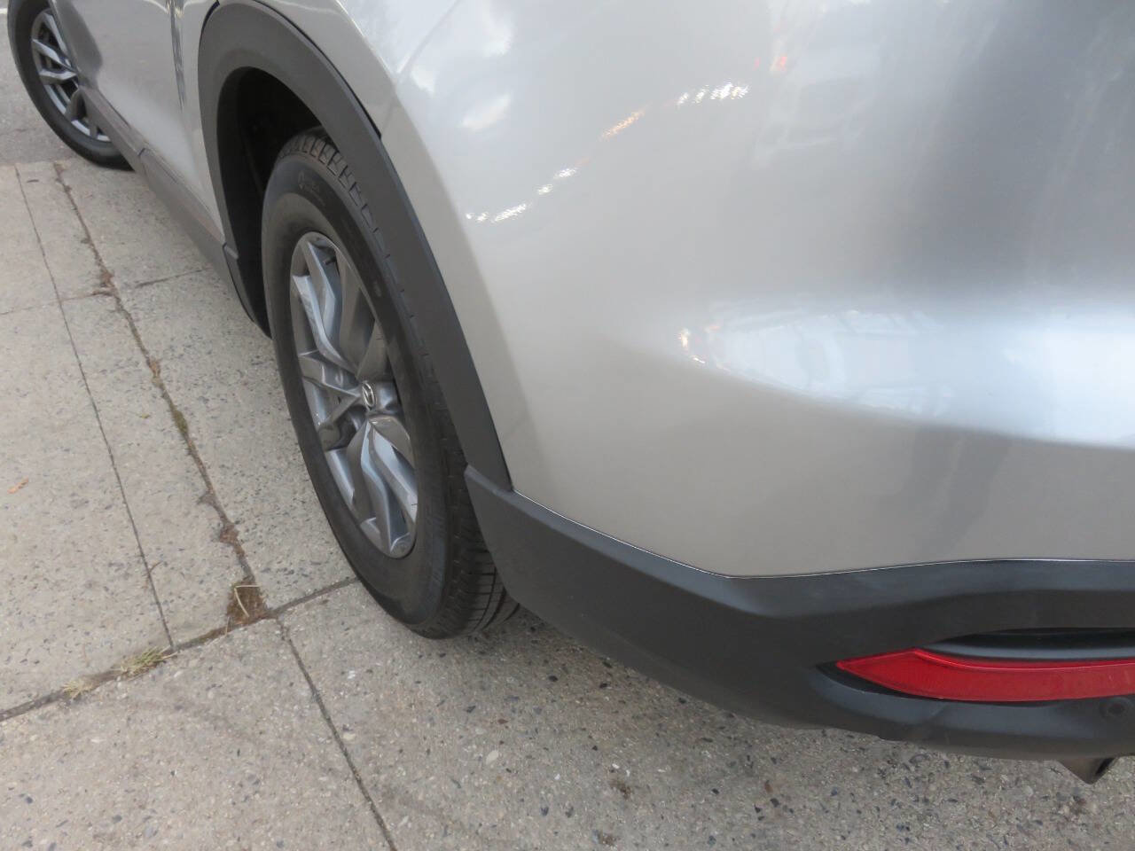 Used 2020 MAZDA CX-9 Touring w/ Touring Premium Package image 33