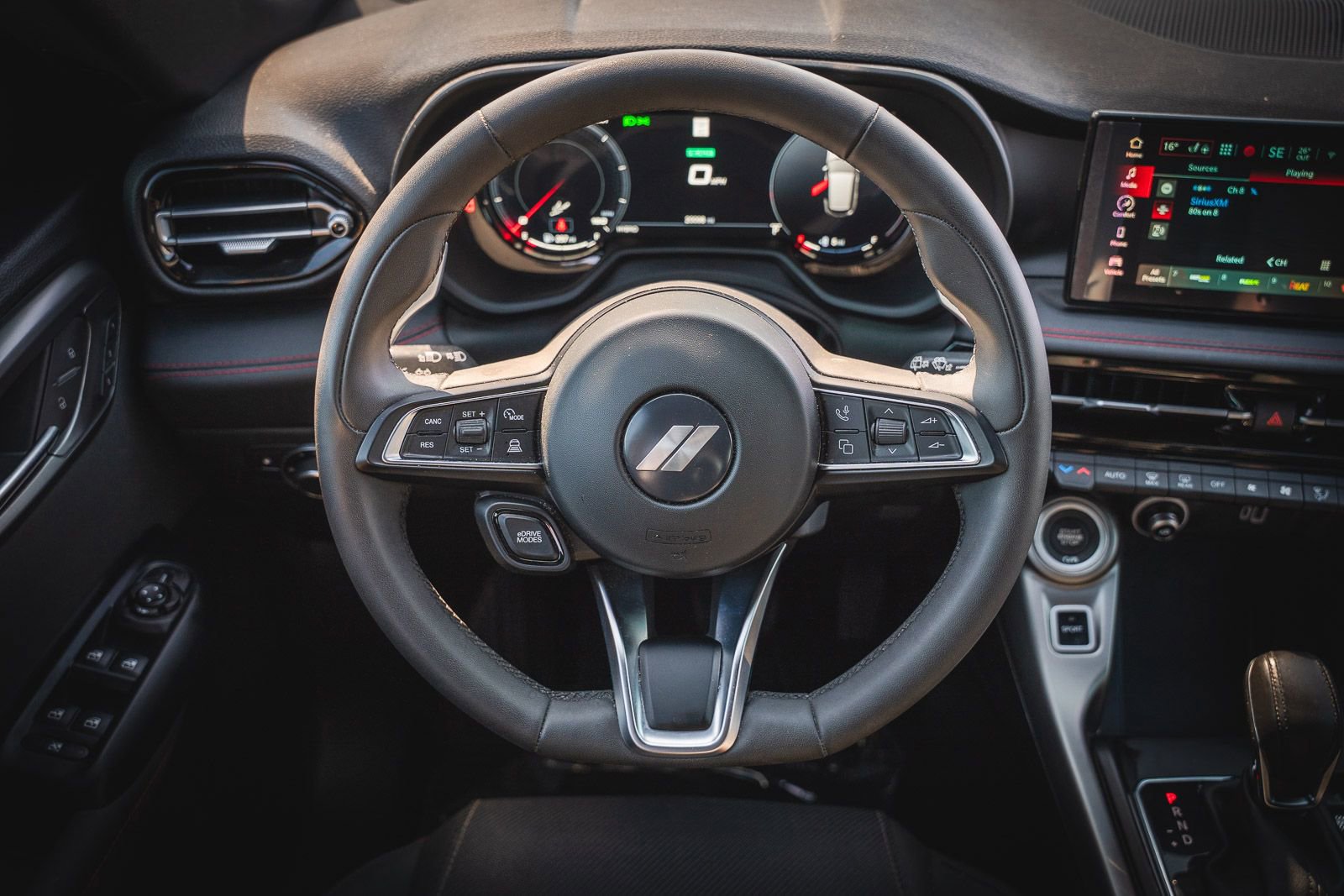 Used 2024 Dodge Hornet R/T image 35