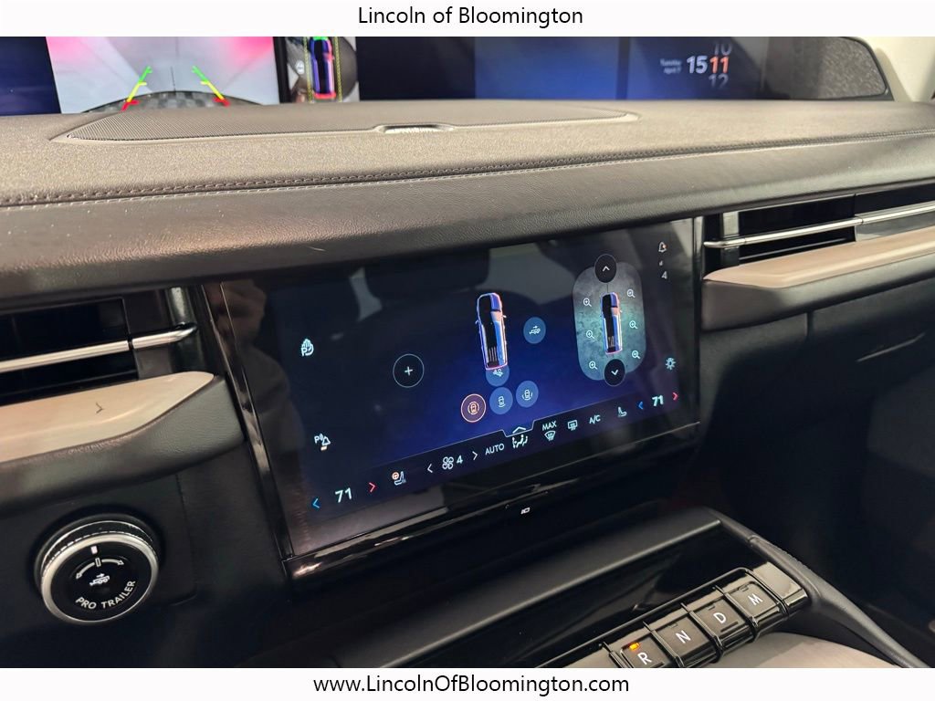 Used 2025 Lincoln Navigator L Reserve image 43