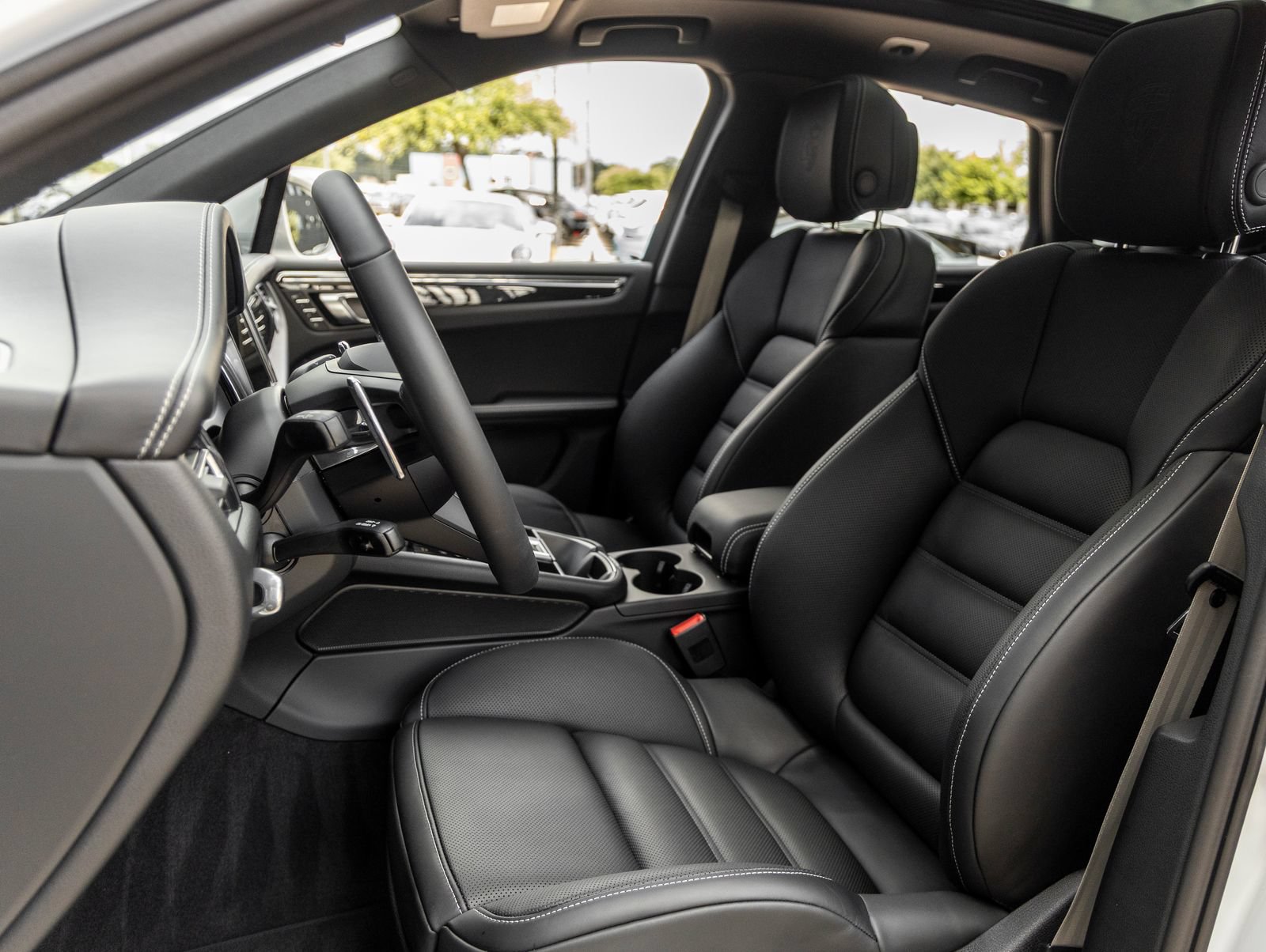 New 2026 Porsche Macan S AWD/4WD image 5