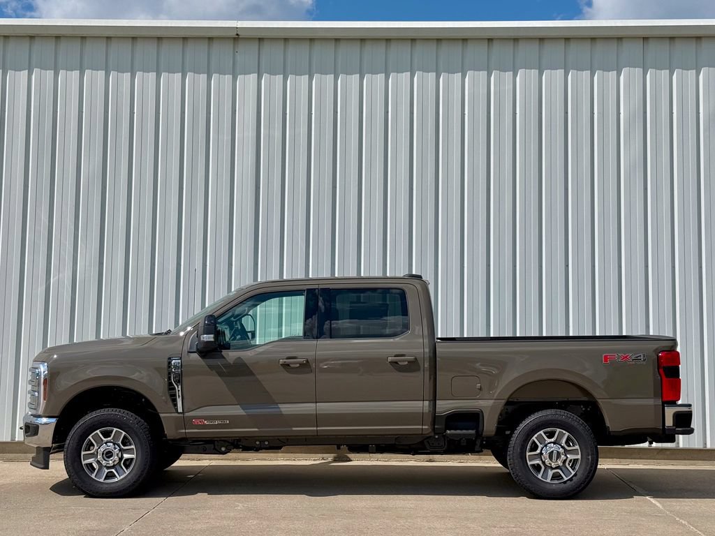 New 2026 Ford F250 Lariat AWD/4WD image 3