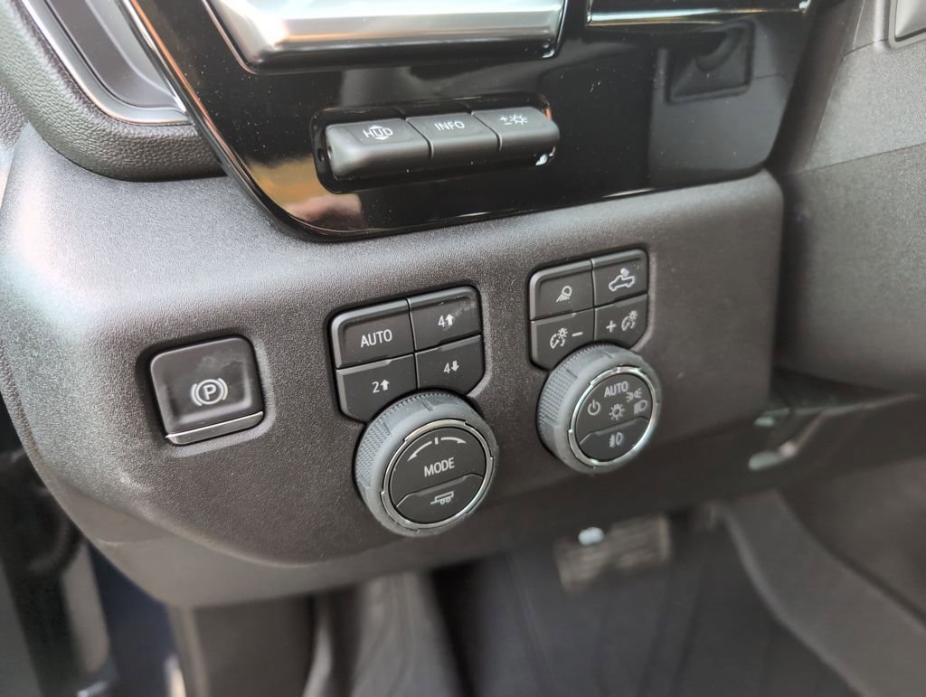 New 2026 Chevrolet Silverado 3500 High Country w/ High Country Premium Package image 17