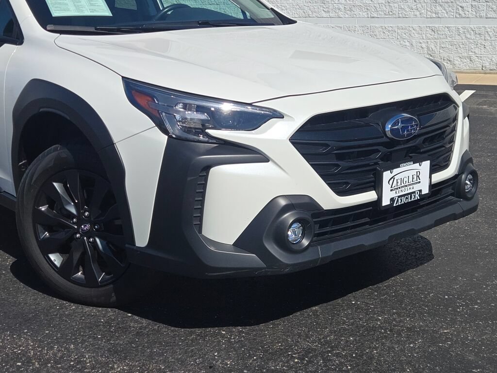 Used 2023 Subaru Outback Onyx Edition XT AWD/4WD image 2