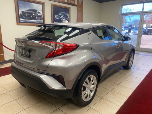 Used 2020 Toyota C-HR LE image 3