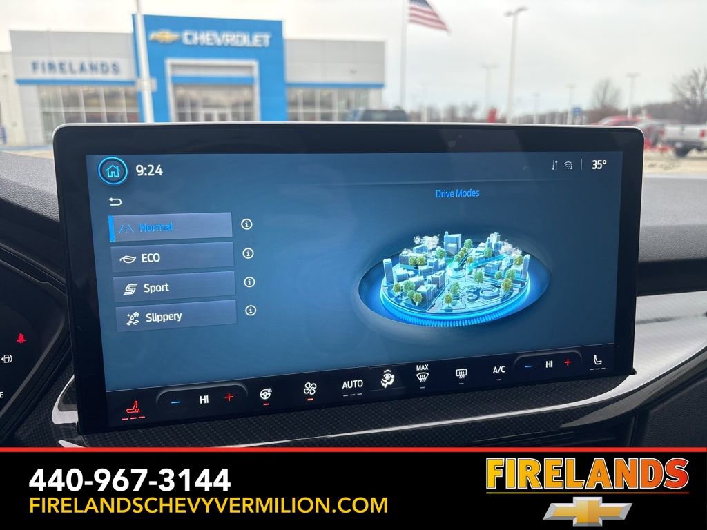 Used 2023 Ford Escape ST-Line w/ Tech Pack #1 AWD/4WD image 6