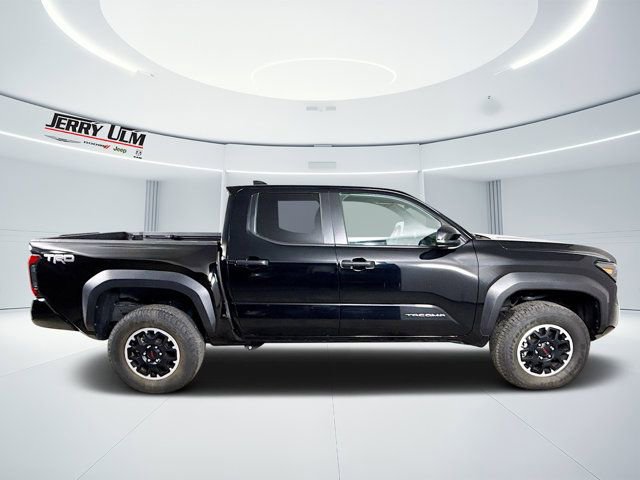 Used 2024 Toyota Tacoma TRD Off-Road AWD/4WD image 2