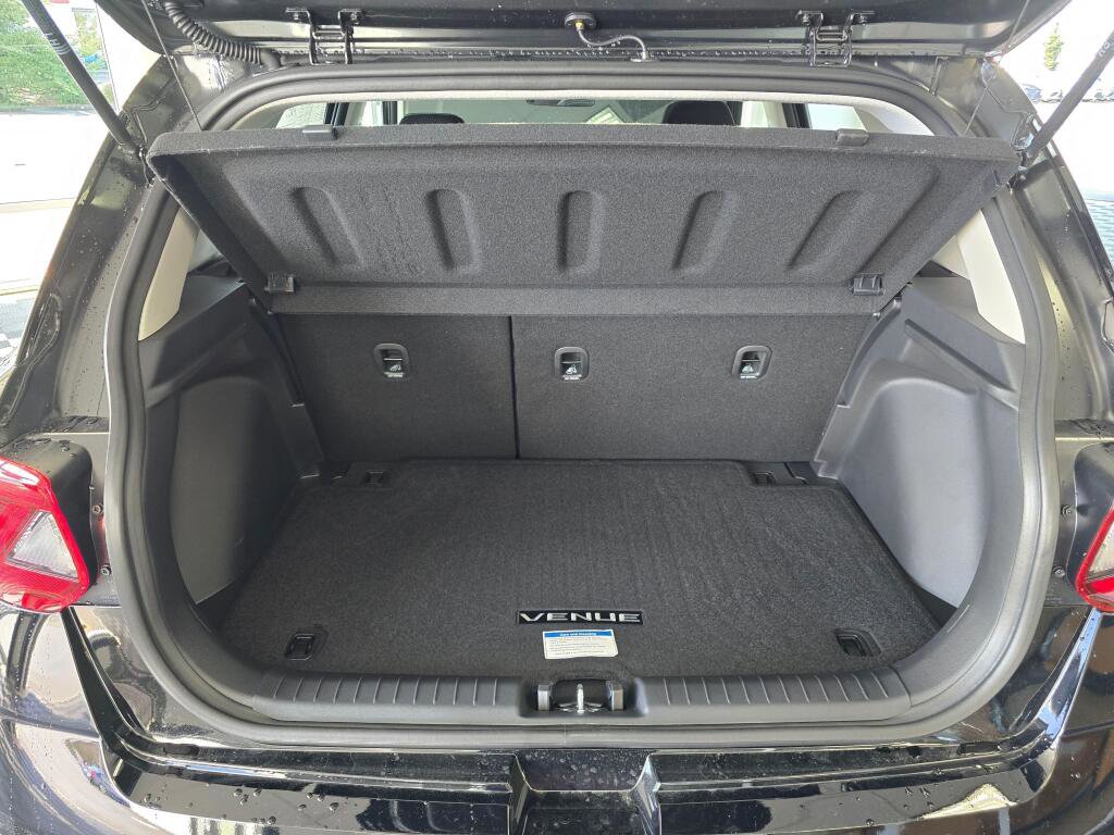New 2026 Hyundai Venue SEL FWD image 14