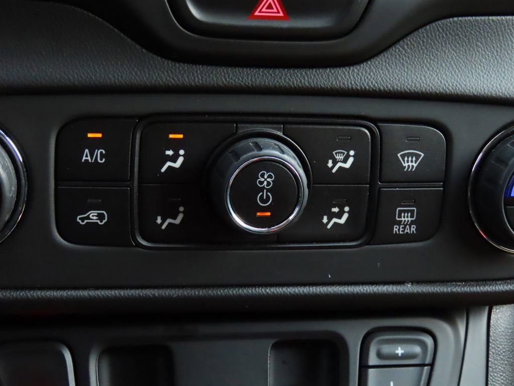 Used 2020 GMC Terrain SLE w/ Driver Convenience Package image 32