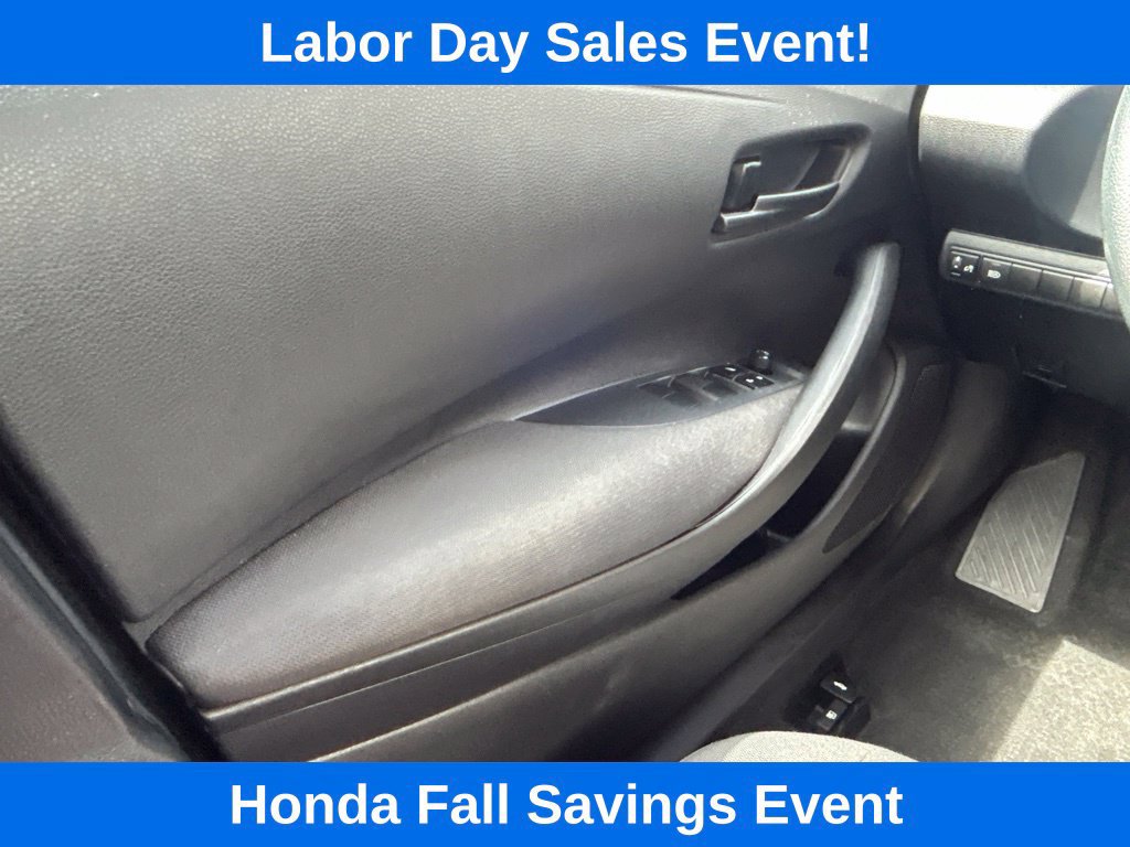 Used 2022 Toyota Corolla LE FWD image 14