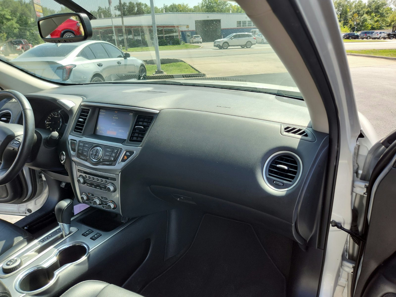 Used 2019 Nissan Pathfinder SL AWD/4WD image 72