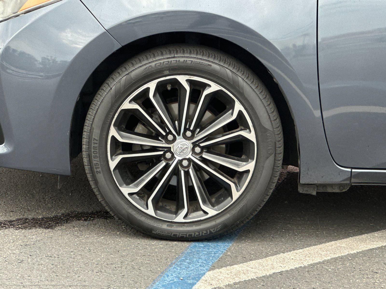 Used 2015 Toyota Corolla S image 22