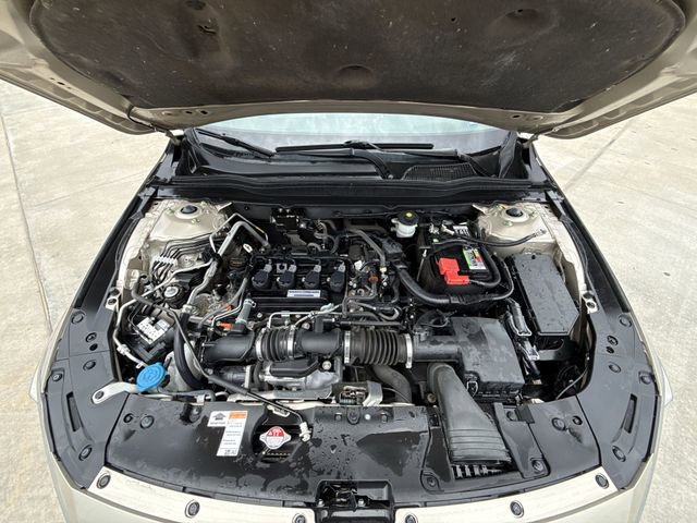 Used 2018 Honda Accord Touring image 26