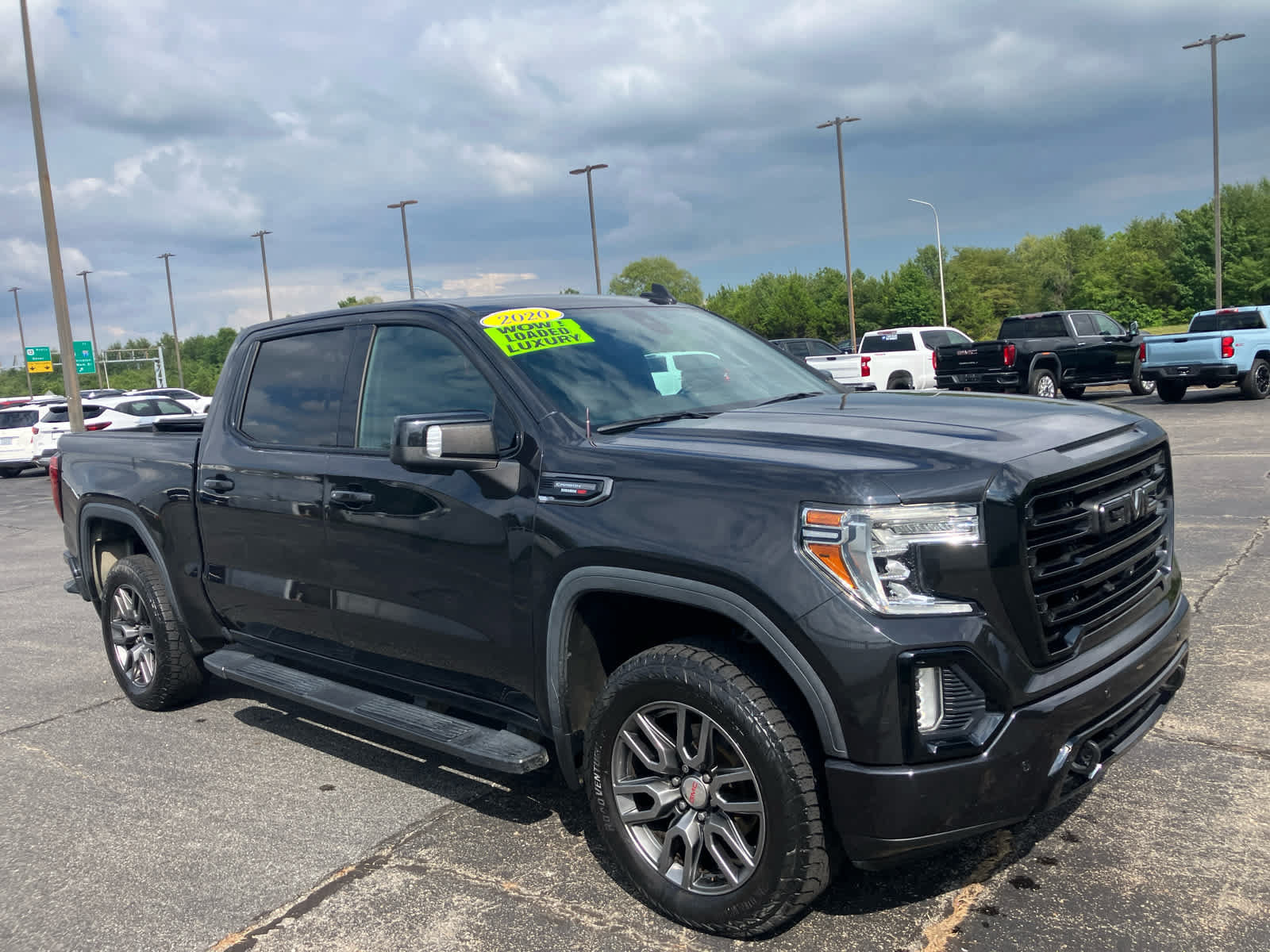 Used 2020 GMC Sierra 1500 AT4 w/ AT4 Premium Package AWD/4WD image 2