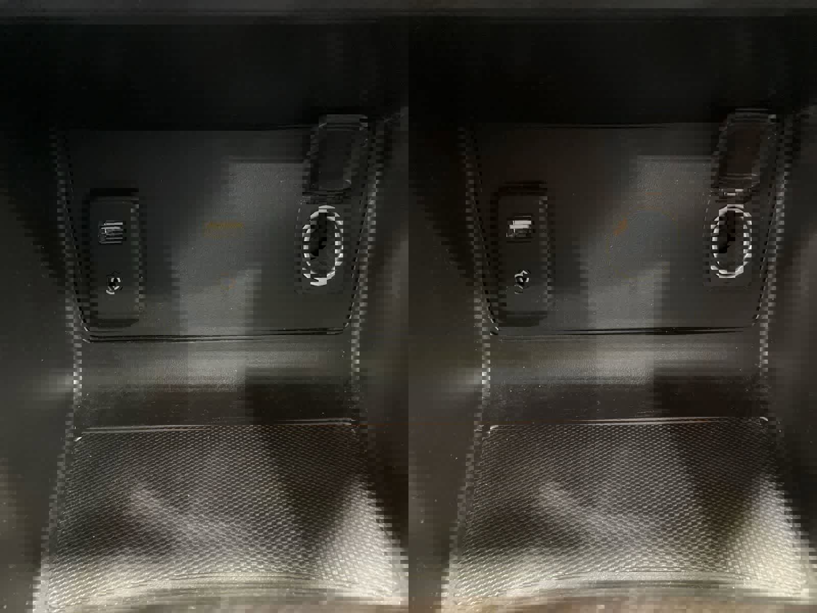 Used 2016 GMC Canyon SLE w/ Nightfall Edition image 16