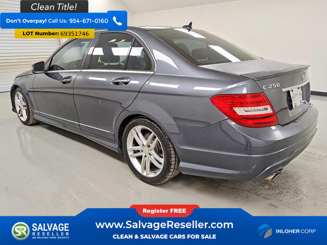 Used 2013 Mercedes-Benz C 250 Sedan image 3