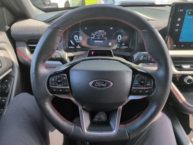 Certified 2025 Ford Explorer ST-Line AWD/4WD image 33