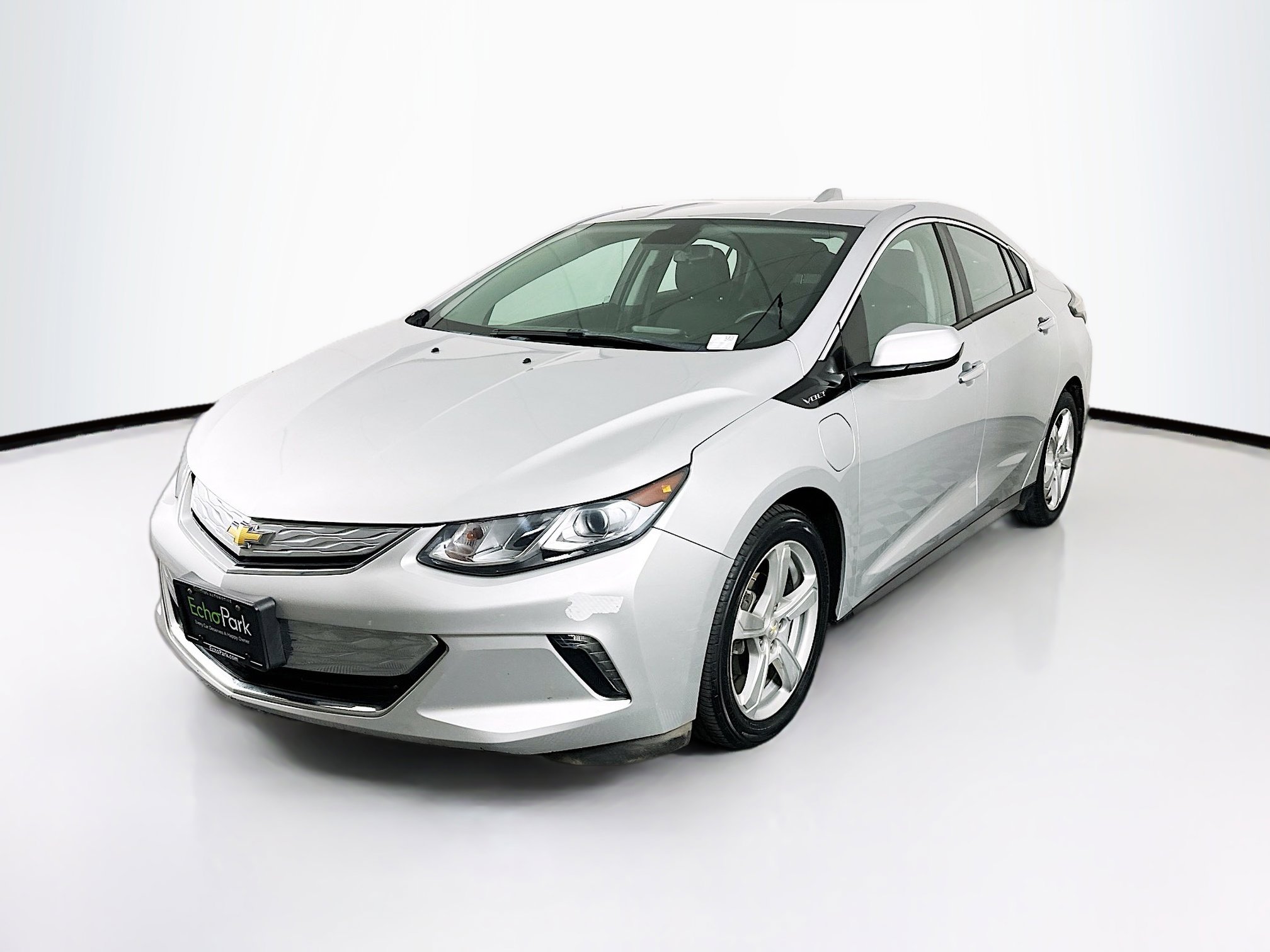 Used 2018 Chevrolet Volt LT image 3