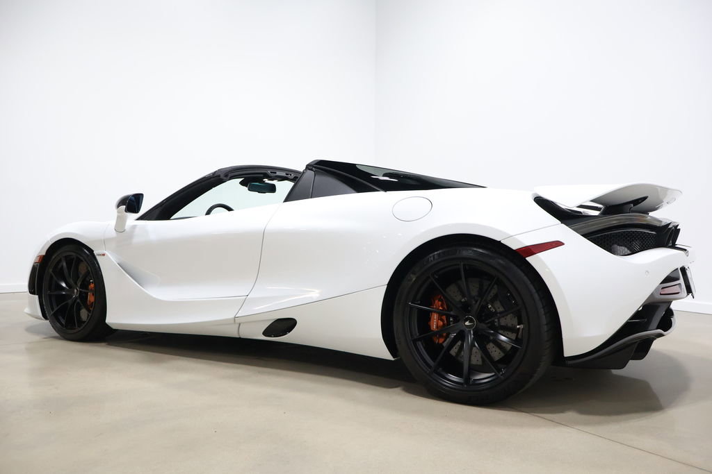 Used 2020 McLaren 720S Spider image 16